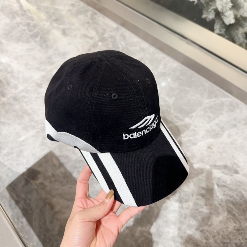 BALENCIAGA